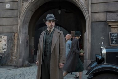 Кадры из сериала Вавилон-Берлин (Babylon Berlin)