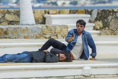 Кадры из фильма Добро пожаловать в Акапулько (Welcome to Acapulco)