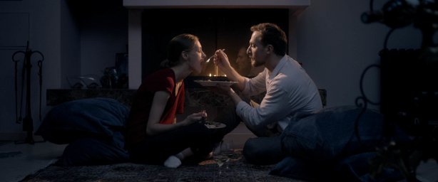 Кадры из фильма Слоны могут играть в футбол