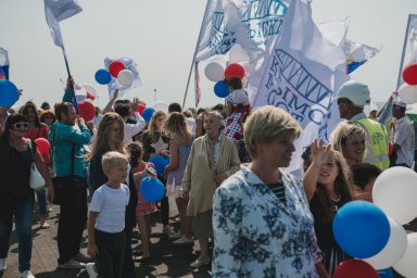Кадры из фильма Крымский мост. Сделано с любовью