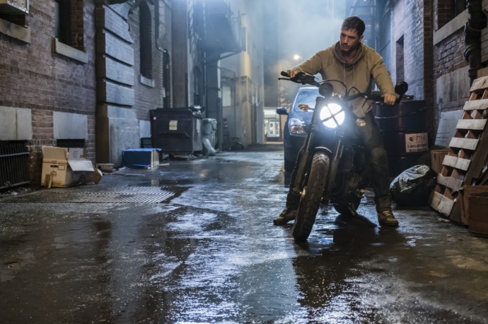 Кадры из фильма Веном (Venom)