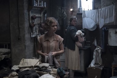 Кадры из сериала Вавилон-Берлин (Babylon Berlin)