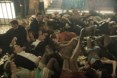 Кадры из сериала Вавилон-Берлин (Babylon Berlin)