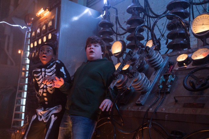 Кадры из фильма Ужастики 2: Беспокойный Хеллоуин (Goosebumps 2: Haunted Halloween)