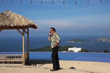Кадры из фильма Добро пожаловать в Акапулько (Welcome to Acapulco)