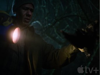 Apple TV+ представил трейлер второго сезона «Домой до темноты»
